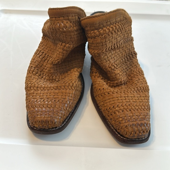 Jeffrey Campbell leather woven slip ons - Picture 2 of 7